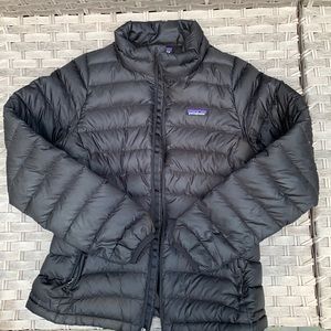 Patagonia kids XL jacket. Black in excellent condition.